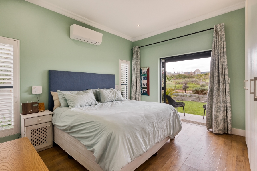 To Let 4 Bedroom Property for Rent in Aan de Wijnlanden Western Cape